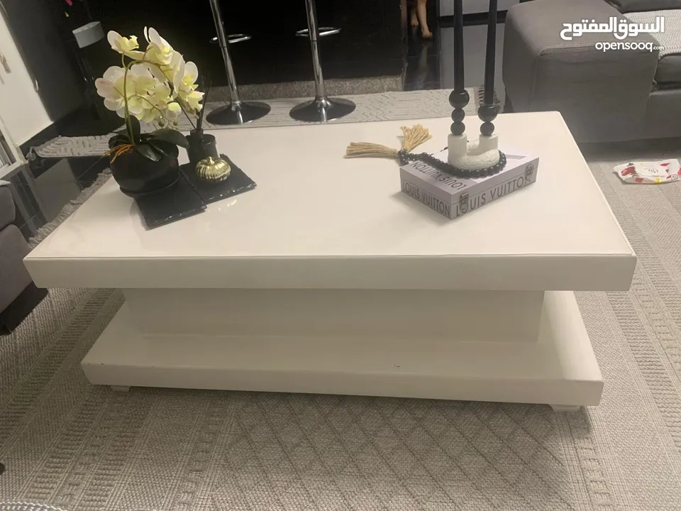طاوله وسط خشب لاتيه