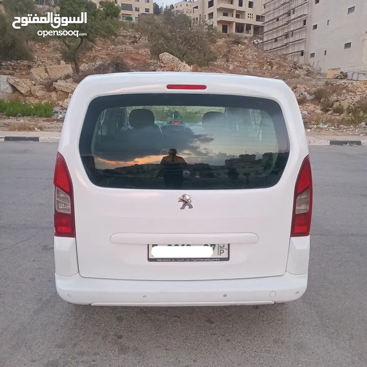 بيجو بارتنر 2014 جير عادي(4+1) دهان شركة