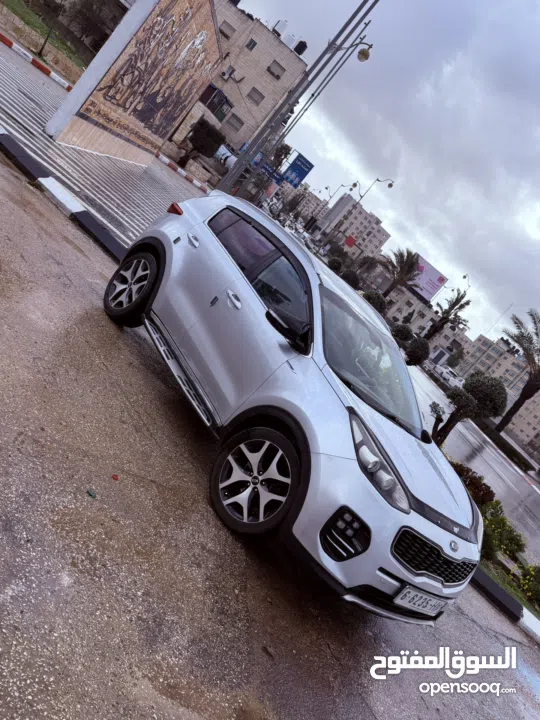 كيا سبورتاج 2017 جي تي لاين 4*4 فل اضافات فحص نخب (ممتاز ) بسعر حرررق