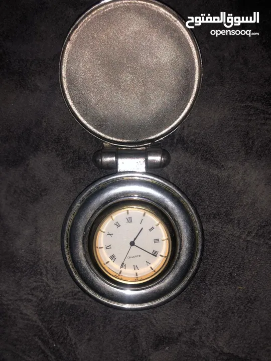 ساعة Quartz موديل قديم