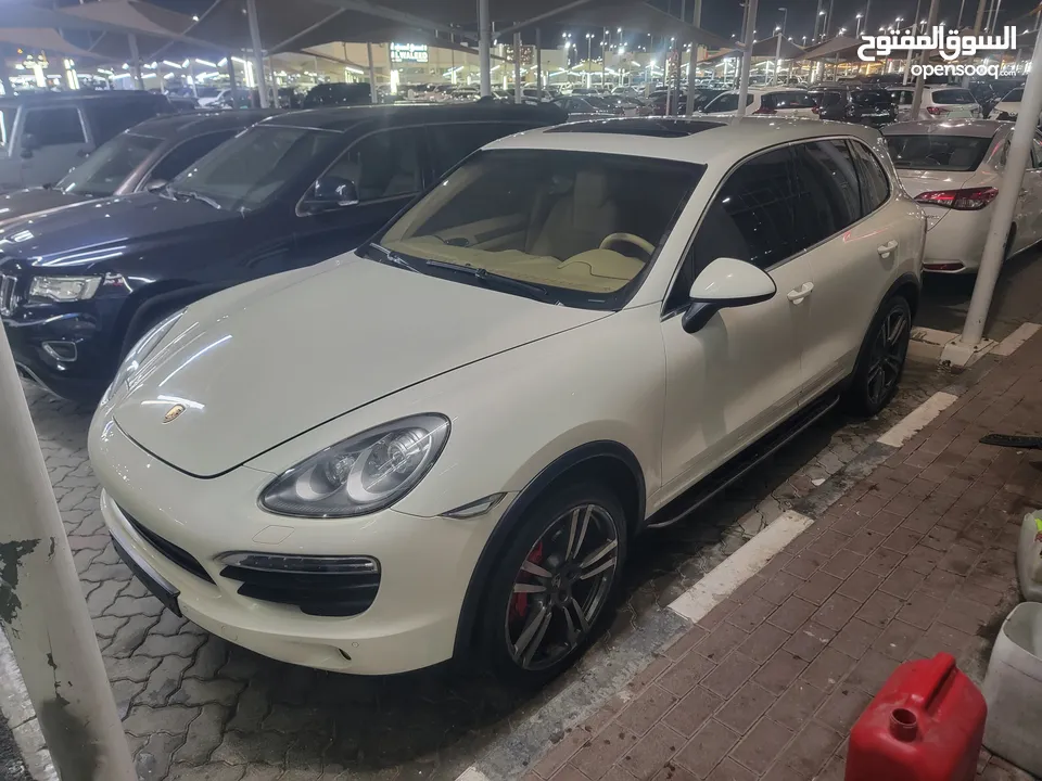 2011 porsche cayenne S Gcc Specs