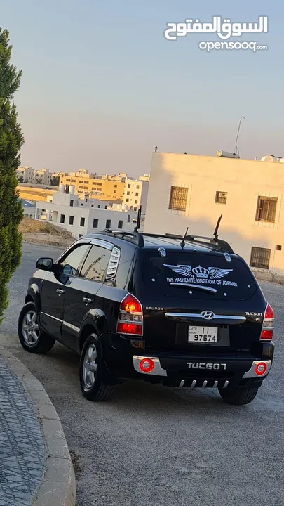 هيونداي توسان 2005 وارد امريكي ماتور 2700cc لون اسود كاش او اقساط