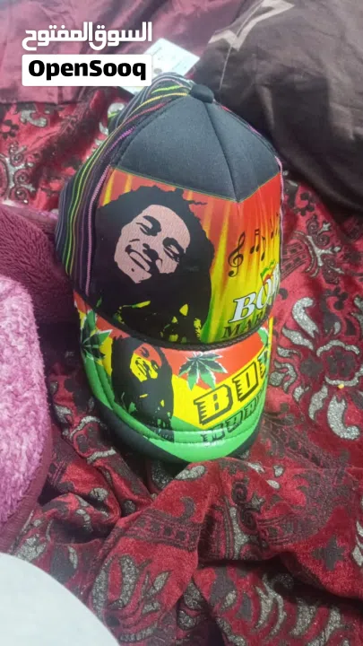 مطلووووووب كبوس مثل ذلين بشتري