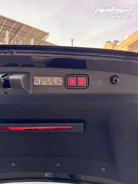 Mercedes Benz E200 2025 وارد شركة غرغور for sale