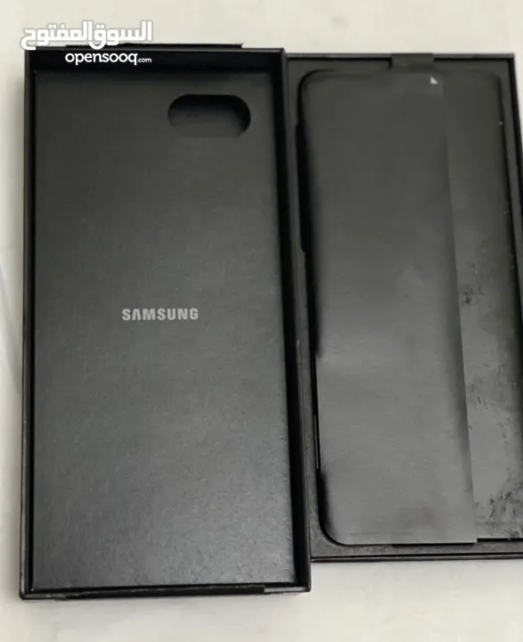 Excellent Samsung Z flip5 5G like brand new