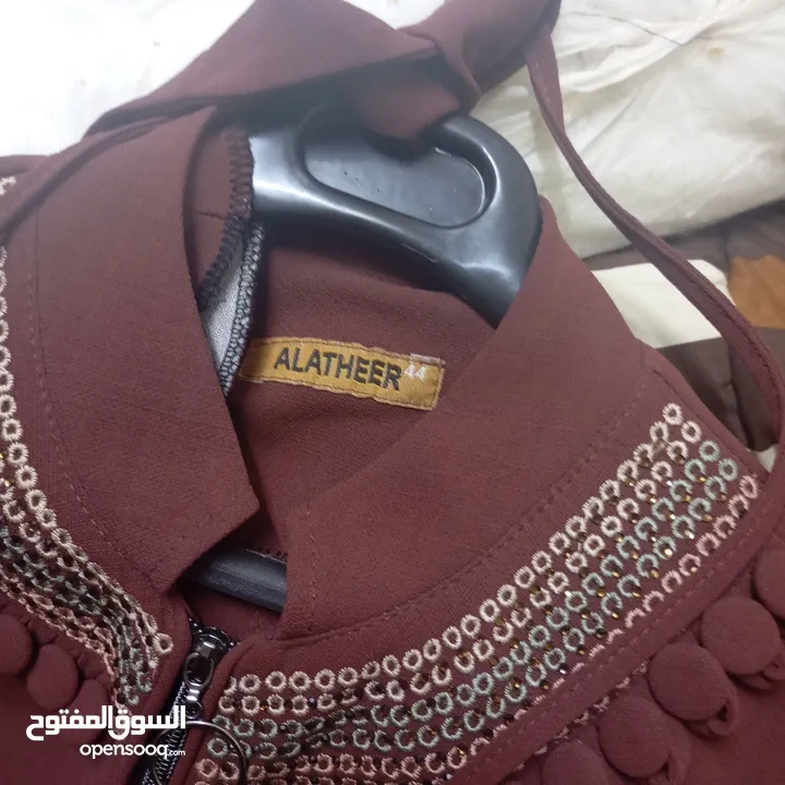 جلابيب للبيع استعمال بسيط تم شراؤها ب 30 واكثر للبيع ب 5 او 10 او 15