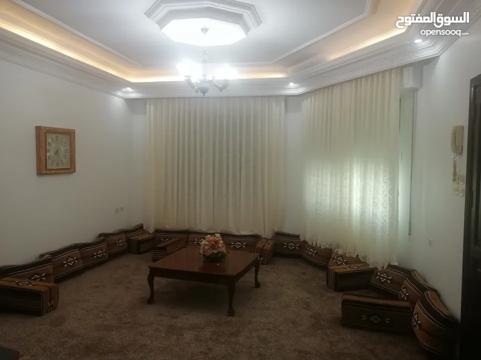منزل مستقل مفروش للايجار للطلاب الخليجيين او العائلات الخليجية فقط