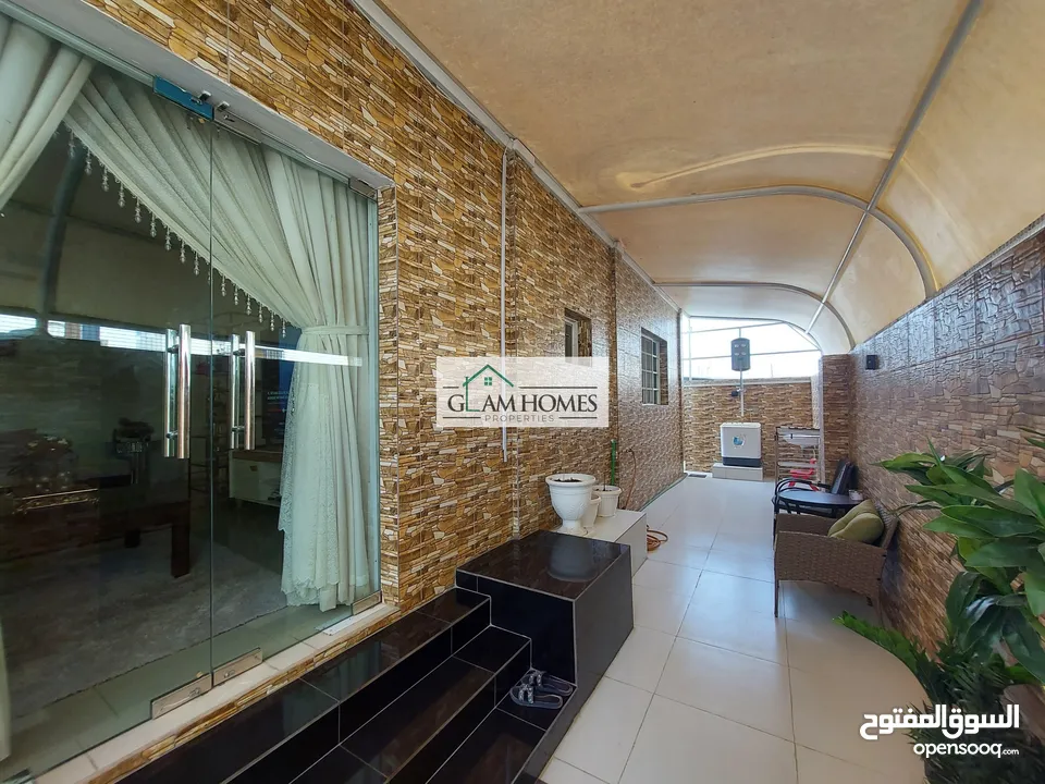 Stunning 5 BR villa for sale in Al Khuwair Ref: 754R