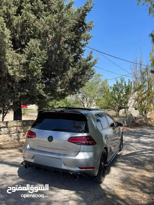 Golf gti mk7.5 للبيع كاش