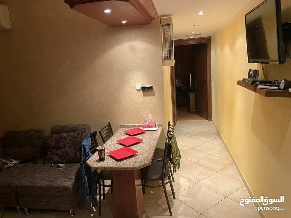شاليه للبيع في البحر الميت بسعر مغري من المالك منطقه سويمه فرصه للسكن او الاستثمار