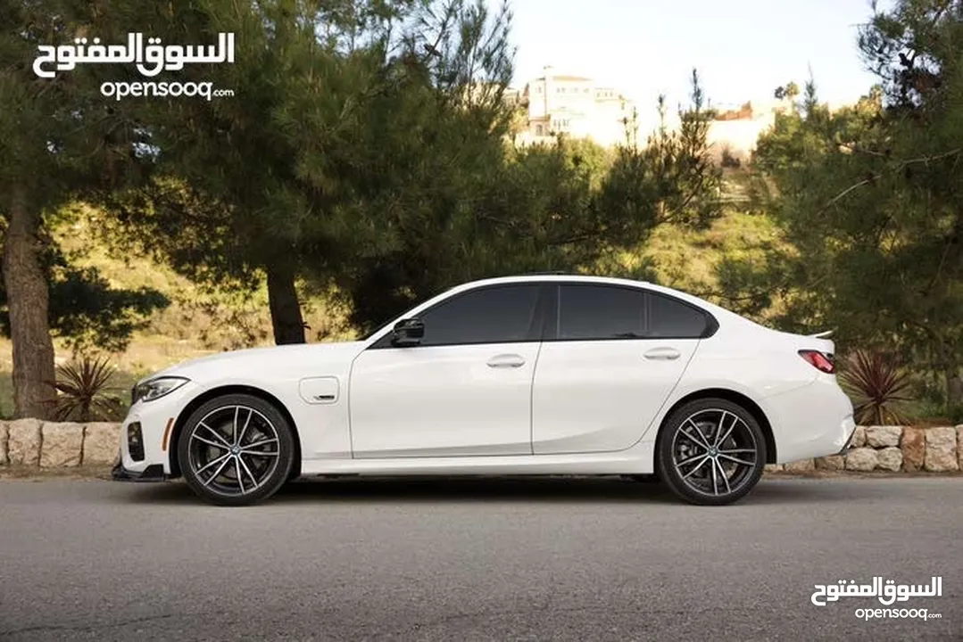 BMW 330e XDrive 2022 M kit للبيع كاش او اقساط