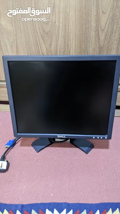 حاسوب مكتبي نوع DELL مع كامل اكسسواراته