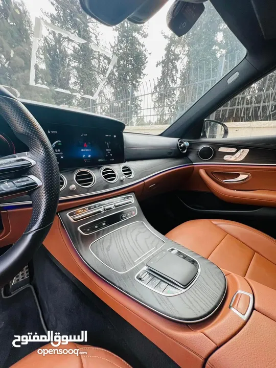 Mercedes-Benz E220
