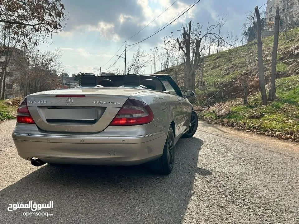 Mercedes Benz clk200 بحالة ممتازة2004 W209 avengard comfortable كشف