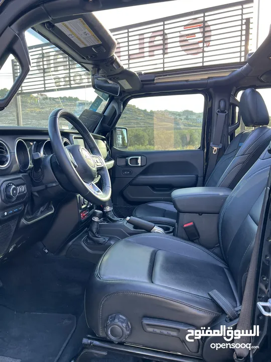 Jeeb rubicon hybrid جيب روبيكون هايبرد  فل اضافات  Plug in hybrid