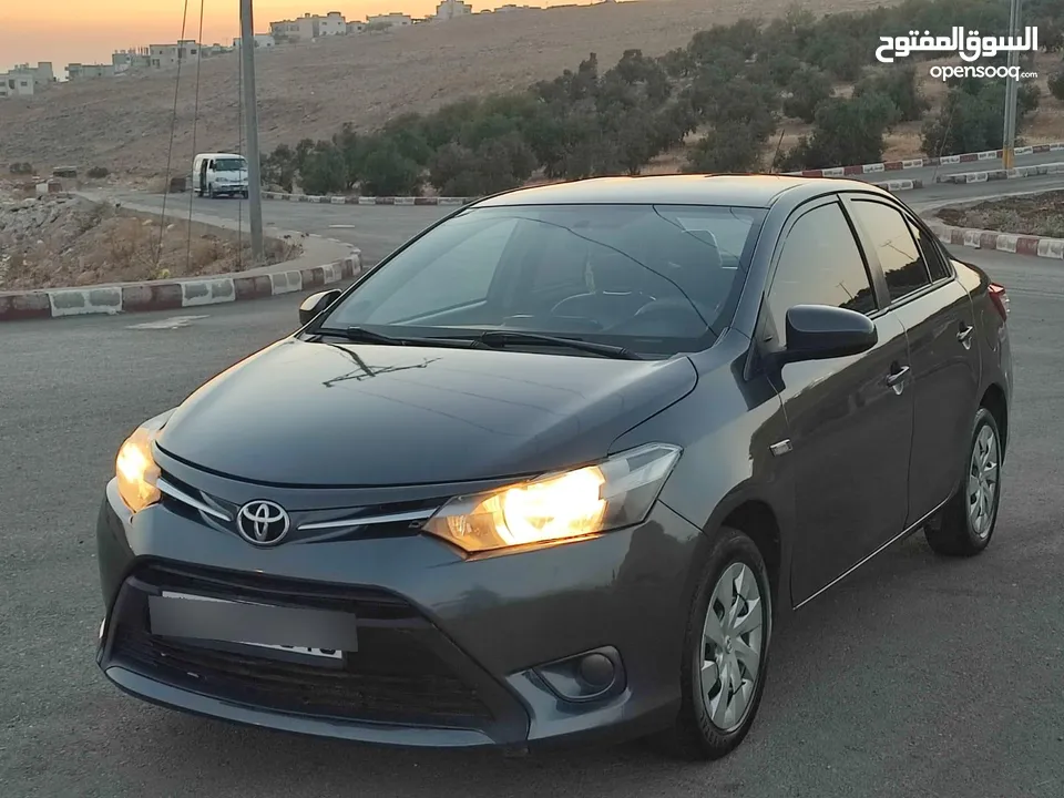 تويوتا يارس 2016 بحاله ممتازه جدا ماتور 1600 جير اوتوماتيك بسعر مغري جدا