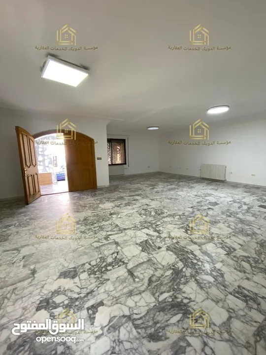 فيلا للايجار .. يوجد خيارات اخرى Villa for rent.. other options available / V152