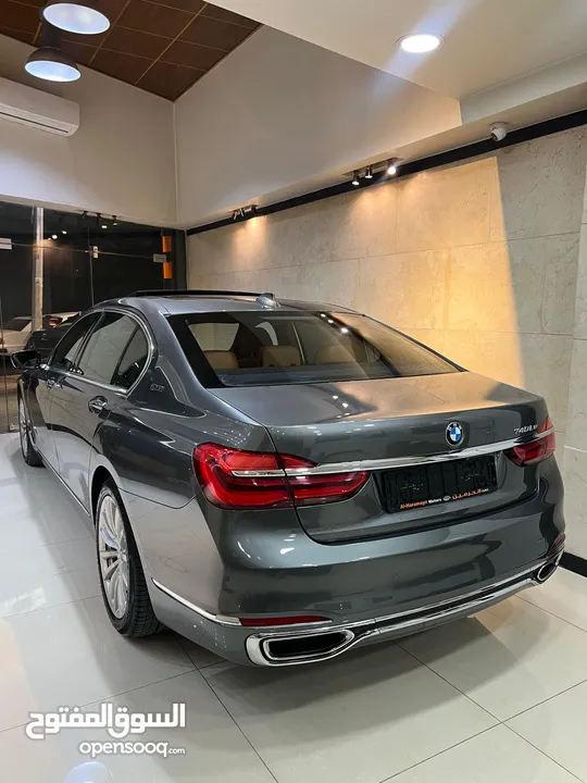 BMW 740Le 2017 وارد شركه ابو خضر مالك اول فل كامل اعلى تصنيف فحص كامل بحاله الوكاله