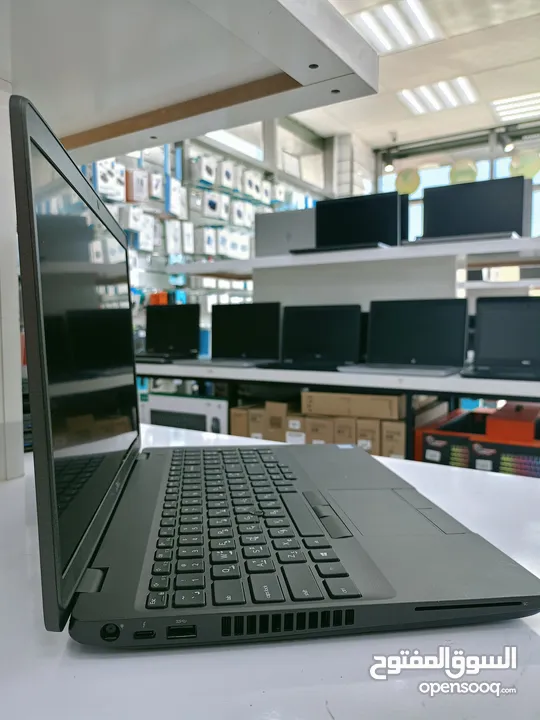 Dell Precision 3541,Core i7,9th Generation