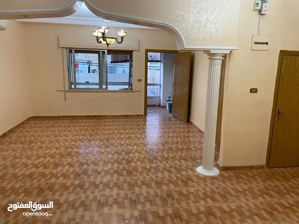 شقة للبيع بجبل الحسين
