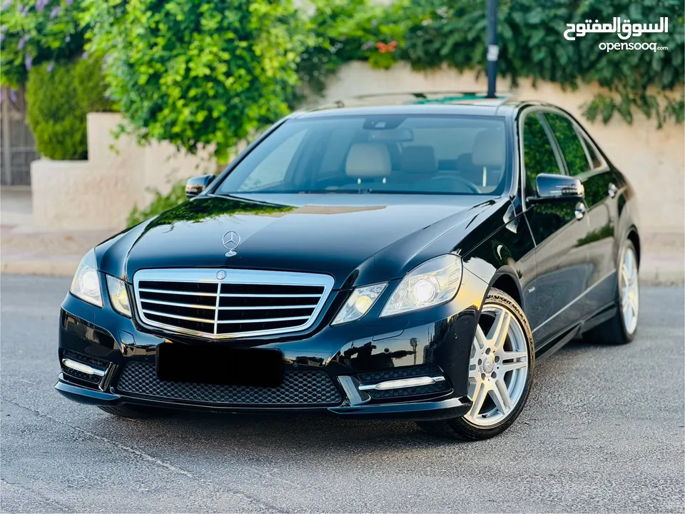 E200 AMG 2013 اقل عداد غرغوريه شبه جديده فحص كرت ابيض