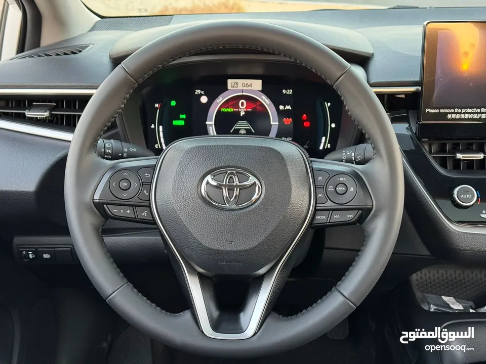 TOYOTA COROLLA WARRANY AND SERVICE 3YEARS