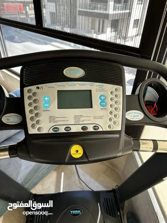 جهاز مشي مستعمل treadmill York Fitness للبيع