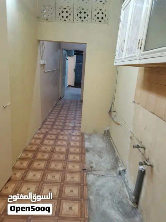 House In Isa Town for sale - Near Sanad Area -  منزل للبيع في مدينة عيسى المنطقة الثامنة قريب من سند