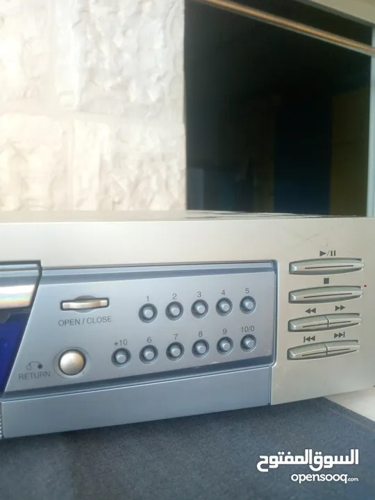 ريسيفر JVC ومشغل أقراص CD مع ريموته وأسلاكه للبيع للمستعجل، كل التفاصيل بالوصف ...