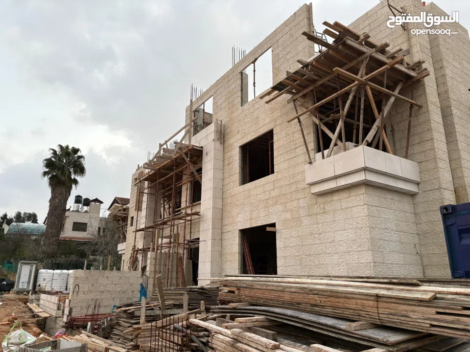 شقة تصميم فلل في حي الفلل في البالوع فوق حديقة الاستقلال