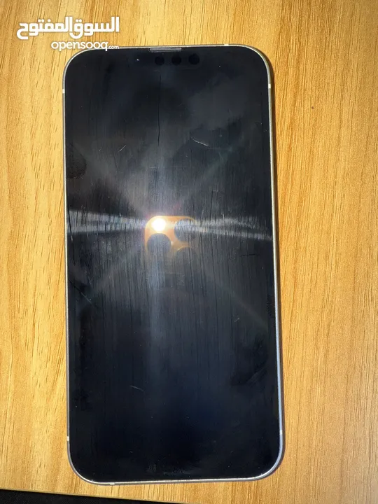 Iphone 13للبيع جهاز نضيف