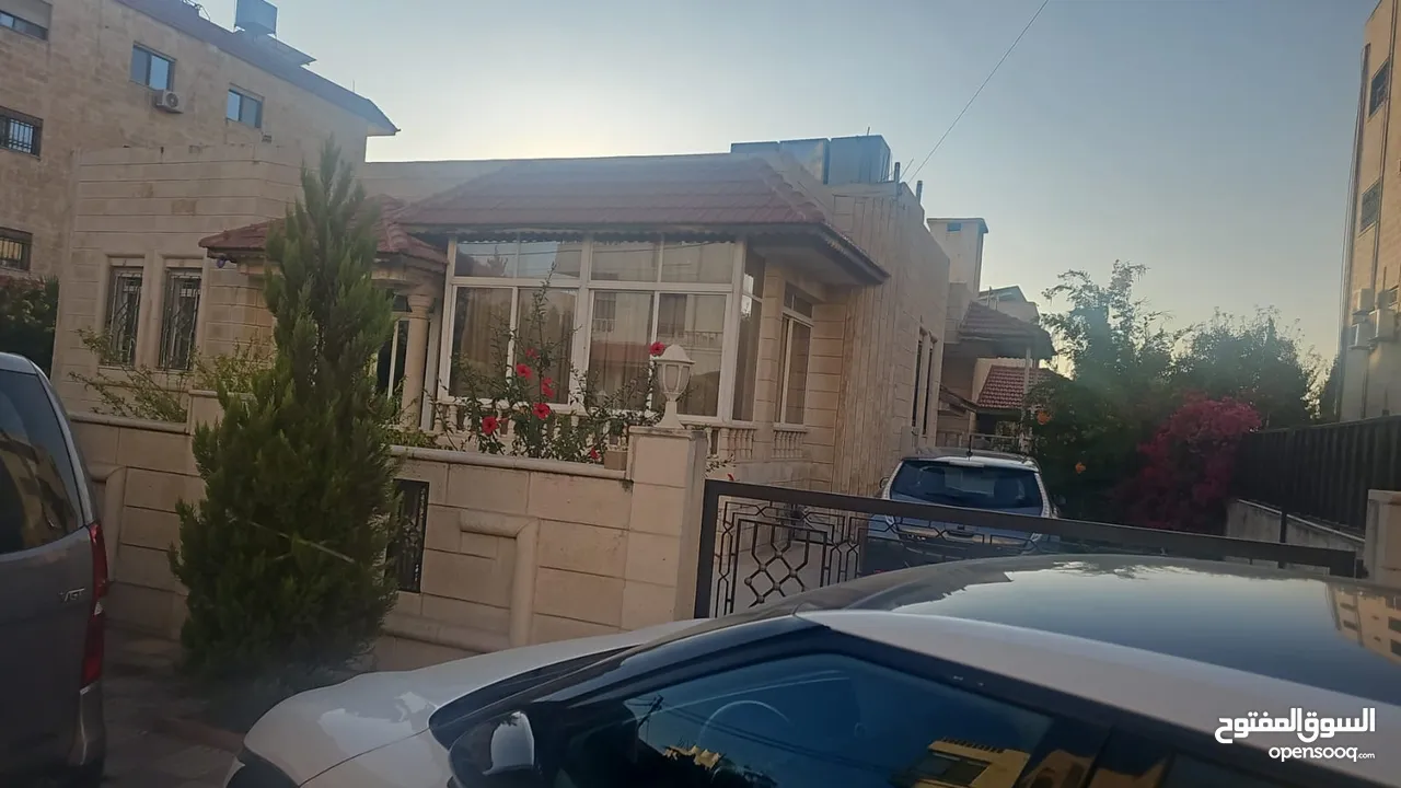 فيلا فاخرة للبيع في الجندويل
