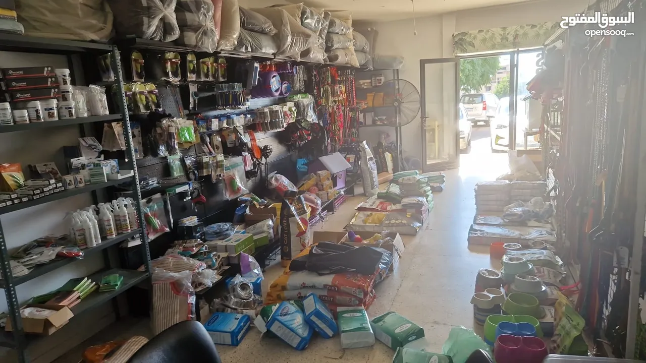 “For Sale: 10-Year Pet Supplies Business in Lebanon – Stable Client Base, High Revenue Potential