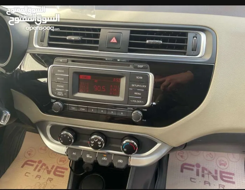 مسجل كيا ريو 2015 بحالة الوكالة بسعر حرق
