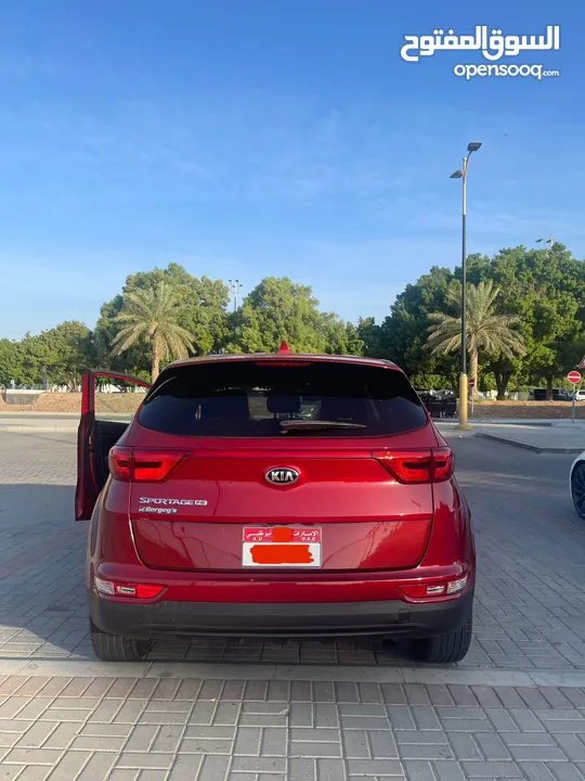 2019 Kia Sportage in excellent condition 1 year registration and insurance 2019 كيا سبورتاج ممتازة