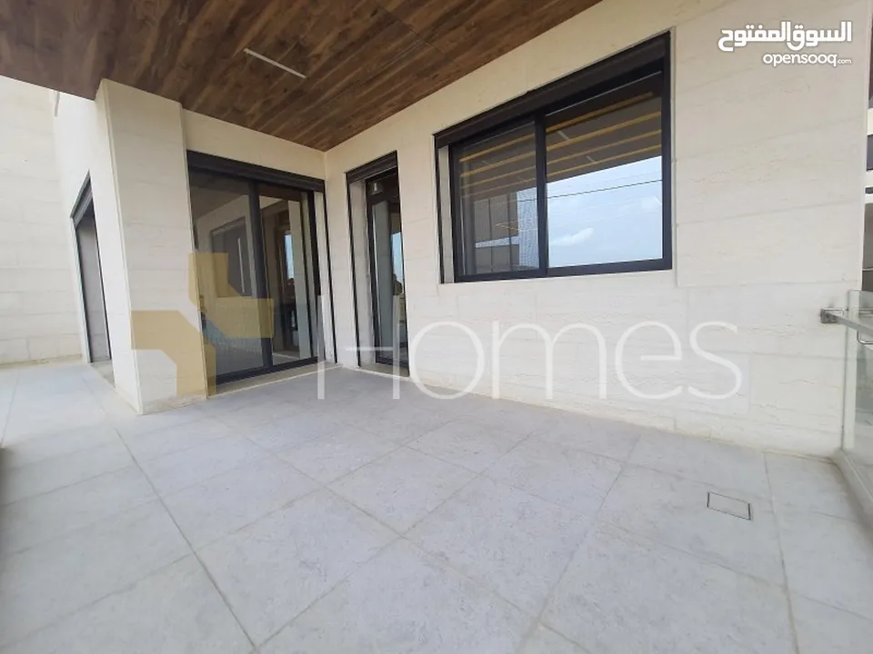 شقة طابق اول للبيع في رجم عميش بمساحة بناء 212م