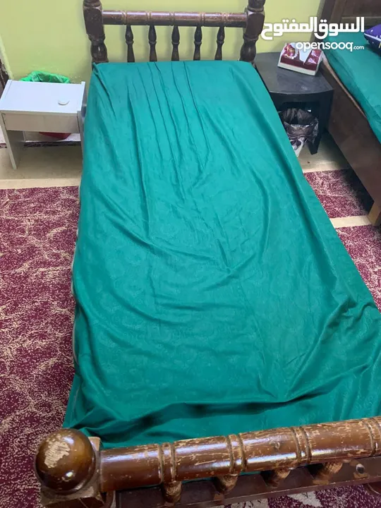 3 فرشات زمبرك مع تخت