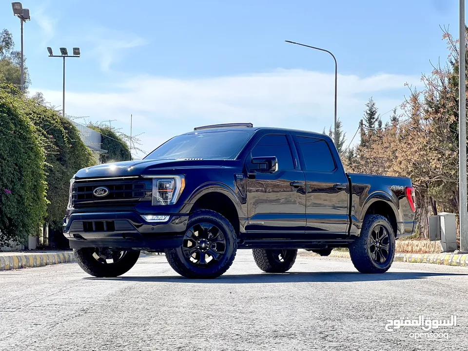 2022 FORD F-150 Platinum Hybrid Black-Edition