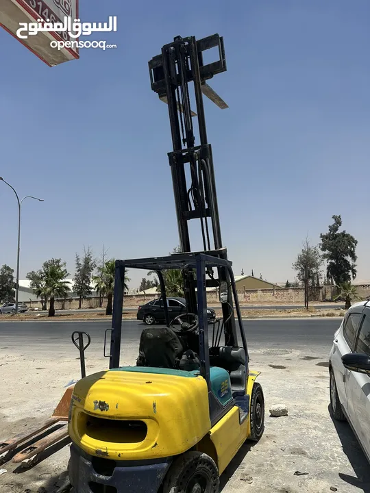 رافعة شوكية كوماتسو