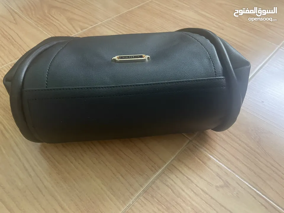 chris bella black leather purse for women. شنتة/شنطة/حقيبة كريس بيلا جلد اسود نسائية حجم كبير جديدة