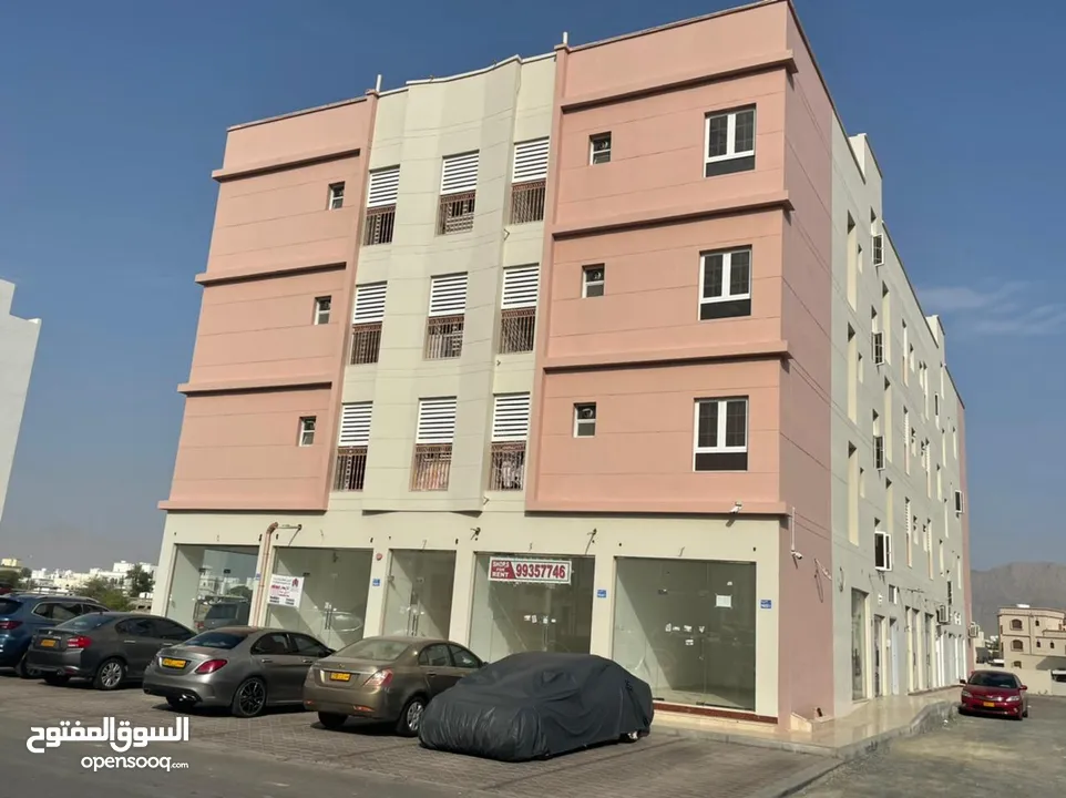 محلات للإيجار 3 اشهر مجانية في العامرات Shops for rent with a 3 month