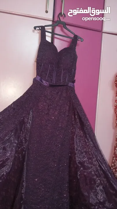 فساتين للايجار