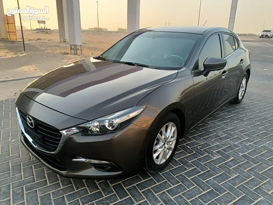 Mazda 3 hatchback model 2019 GCC engine 1.6