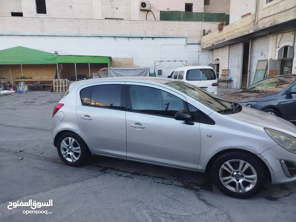اوبل كورسا 2014