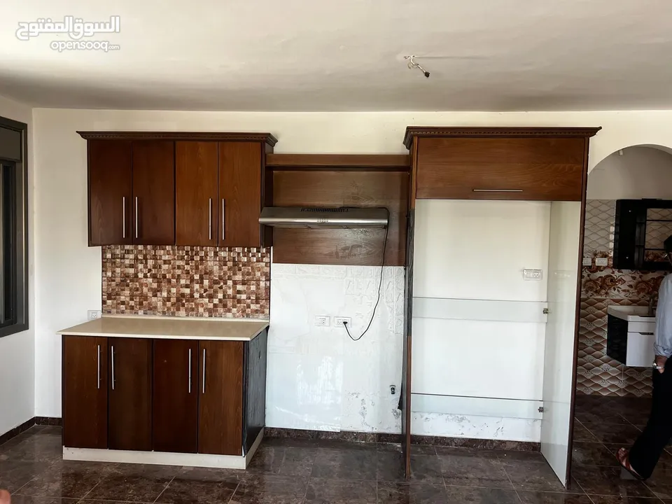 مطبخ كبير مستعمل مع الشايش ... مفكوك وجاهز .. بيرنبالا