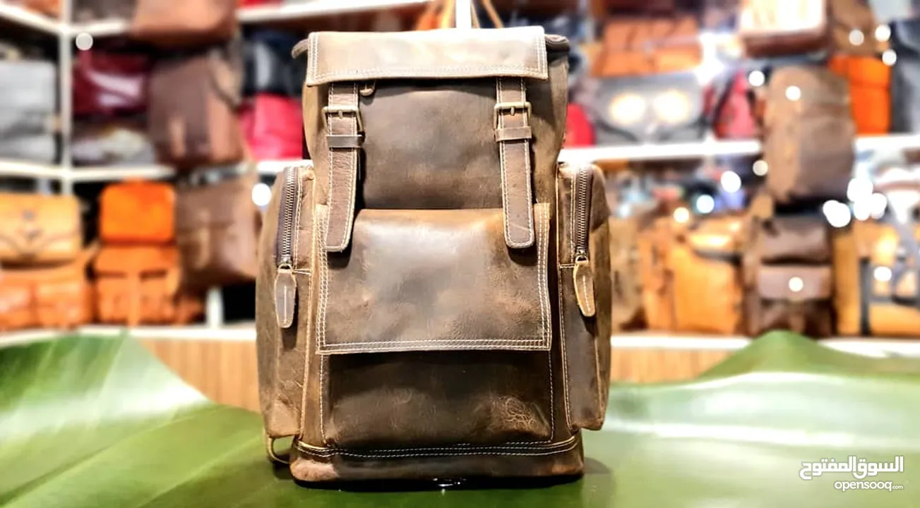 Handmade leather backpacks حقائب الظهر الجلدية المصنوعة يدويا