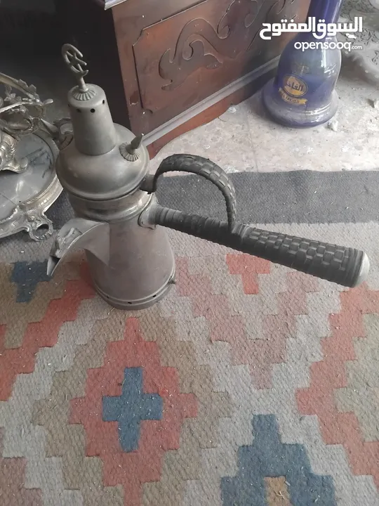 مجموعه مميزه من التحف
