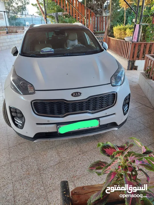 سبورتاج 2017 مرخص  4*4 دفع رباعي  فحص نظيف