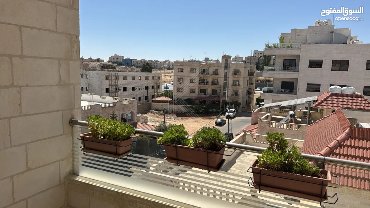 شقة فاخرة للبيع في ضاحية النخيل