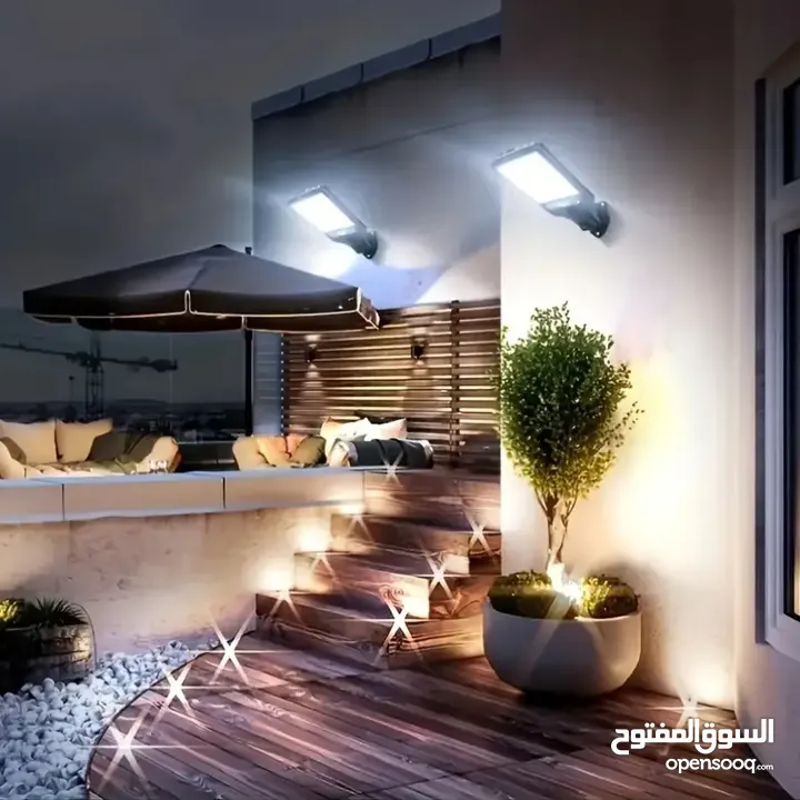 مصباح شارع شمسي خارجي بقوة 2200 واط مع جهاز تحكم عن بعد، يحتوي على مصابيح حائطية LED بمستشعر حركة،